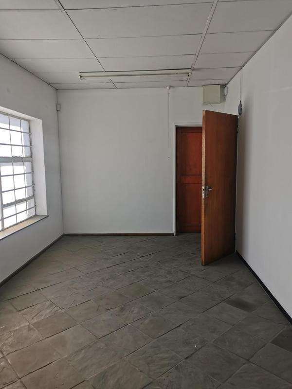 To Let commercial Property for Rent in Maitland Western Cape